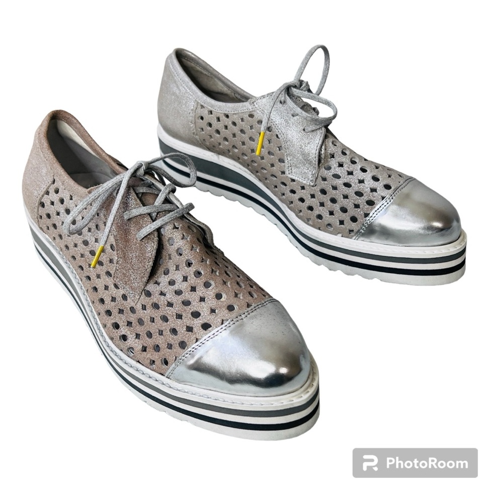 SPM made in Portugal Silver Metallic Sneakers Laser Cut Lace Up Womens Size 10